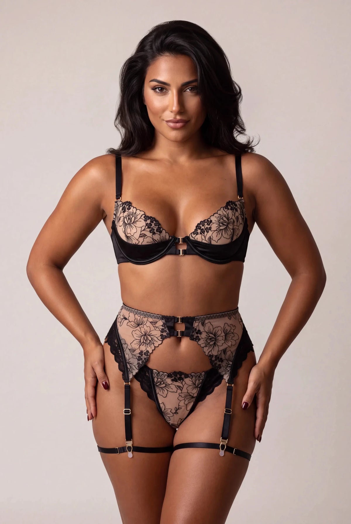 Dreiteiliges Dessous-Set - ORELYA Schwarz